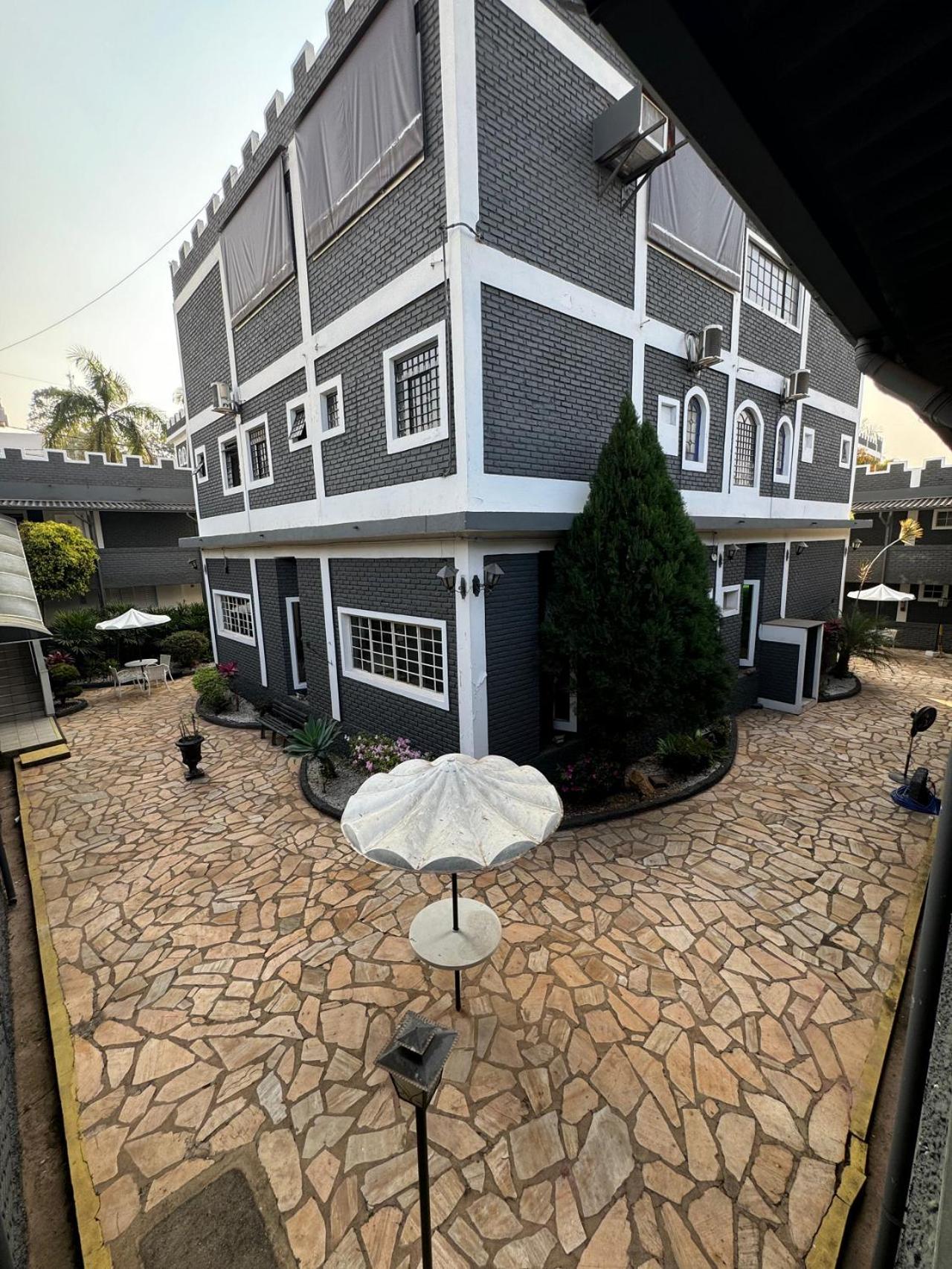 Medieval Hotel تريس كوراسويس المظهر الخارجي الصورة