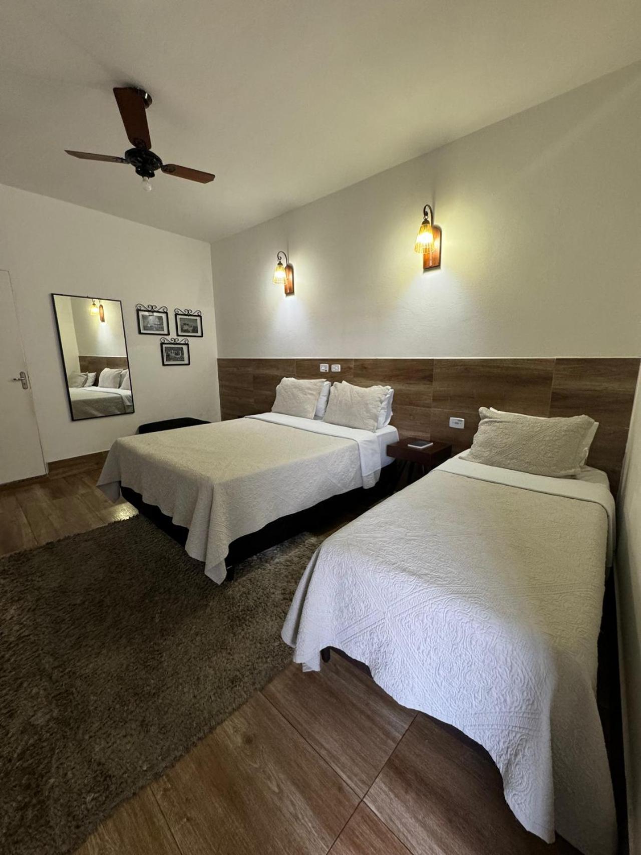 Medieval Hotel تريس كوراسويس المظهر الخارجي الصورة