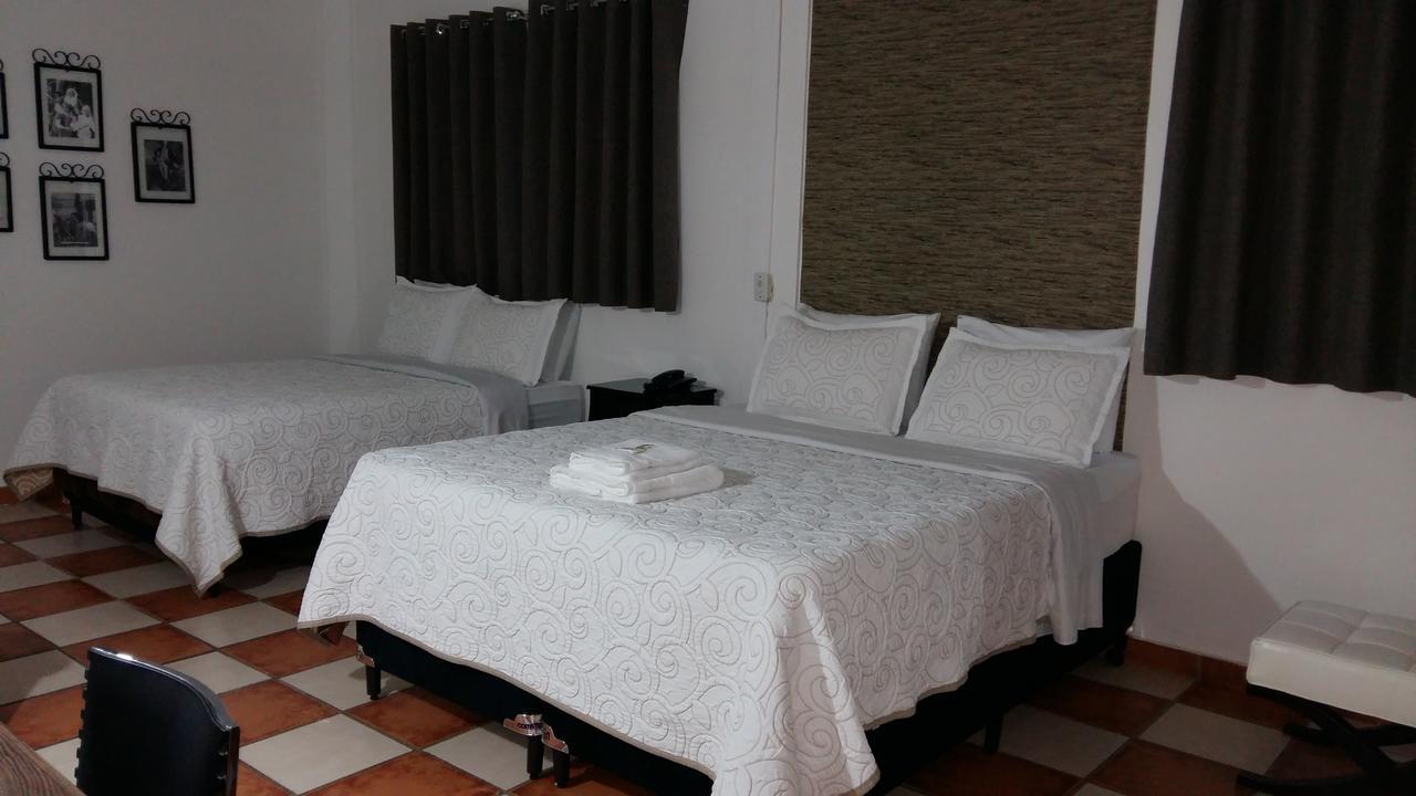 Medieval Hotel تريس كوراسويس المظهر الخارجي الصورة
