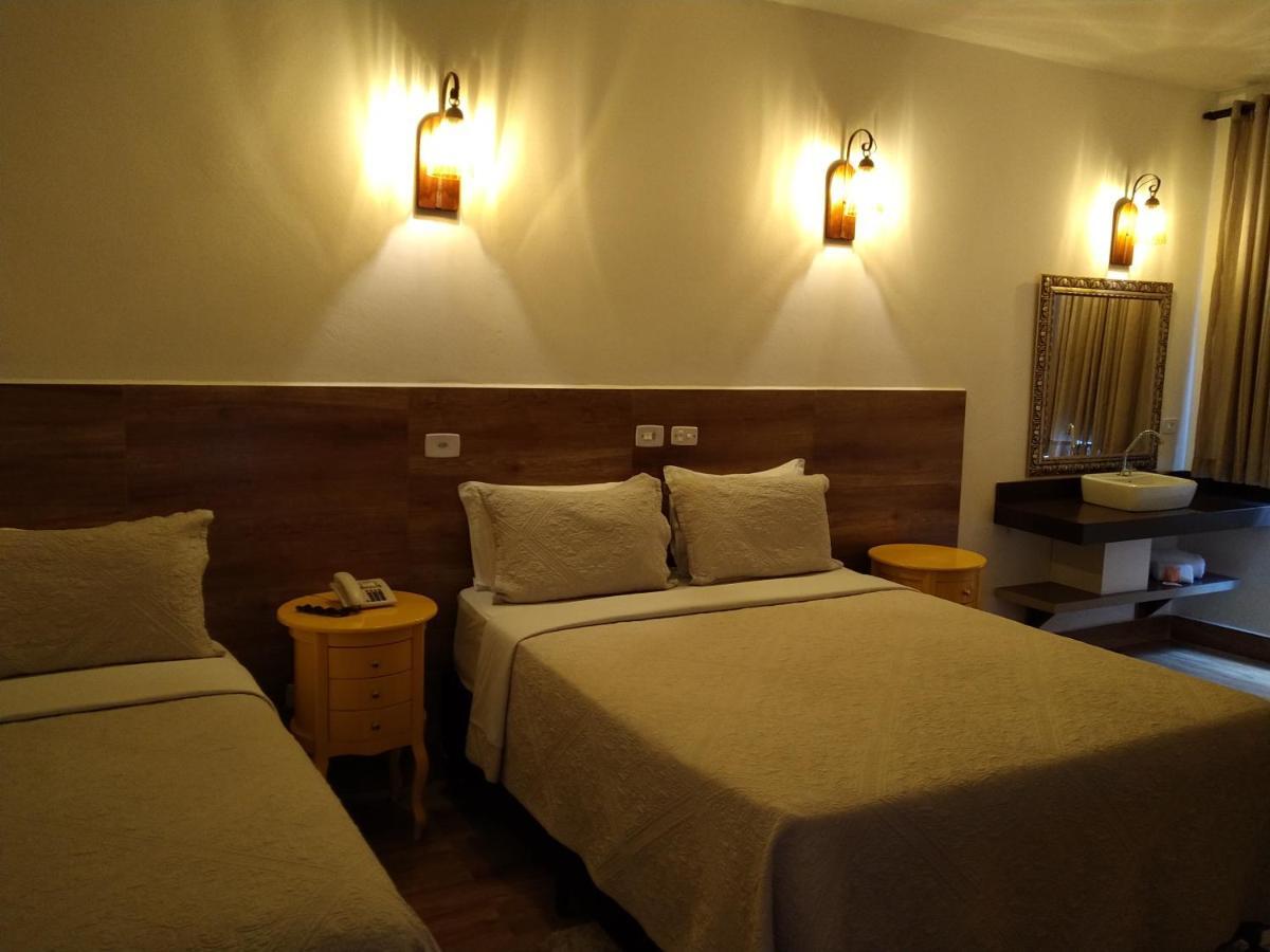 Medieval Hotel تريس كوراسويس المظهر الخارجي الصورة
